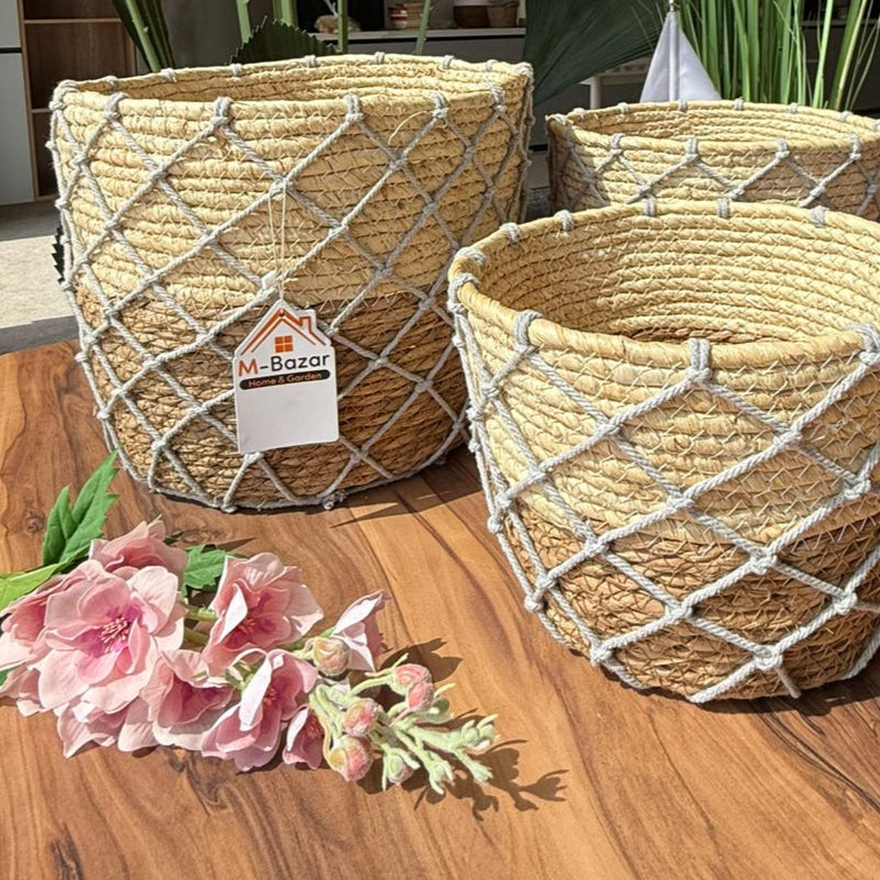 سەبەتەی چنراو بە حەسير و تۆڕی سروشتى