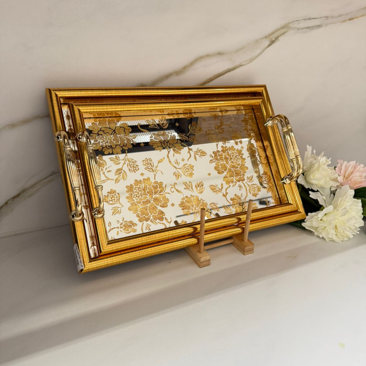 Luxe Golden Bloom عرض صينية التقديم الفاخرة