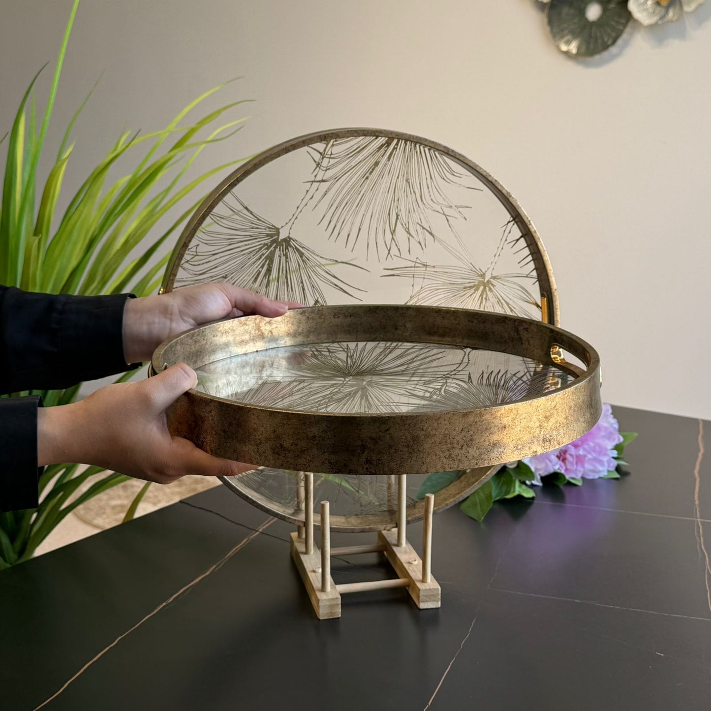 Round Luxury Serving Trays
