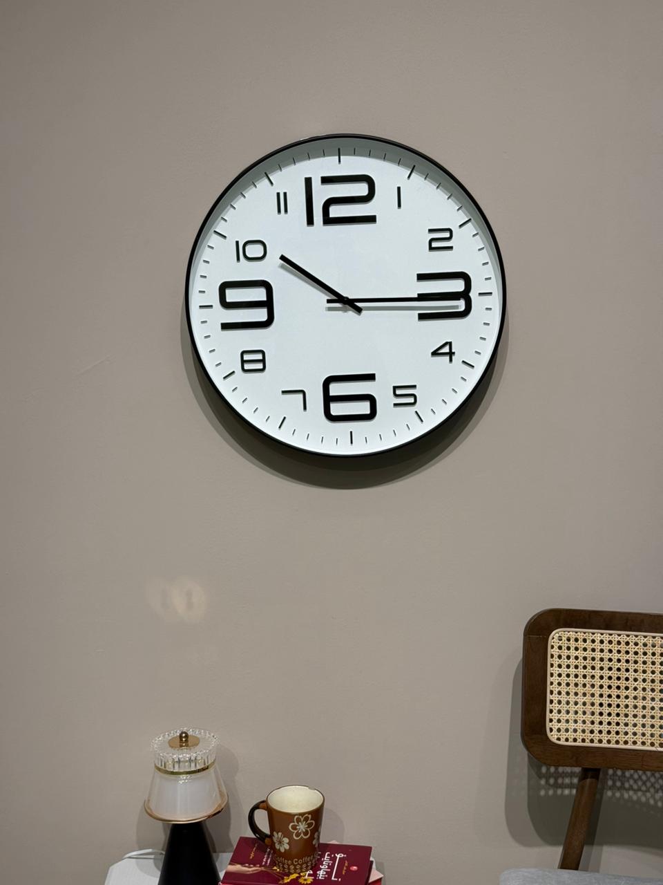 Black & White Round Wall Clock