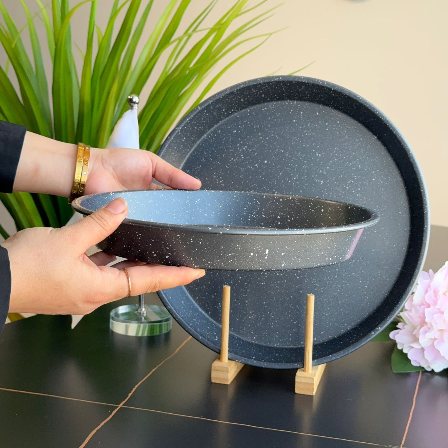 صينية خبز ممتازة غير لاصقة - دائرية