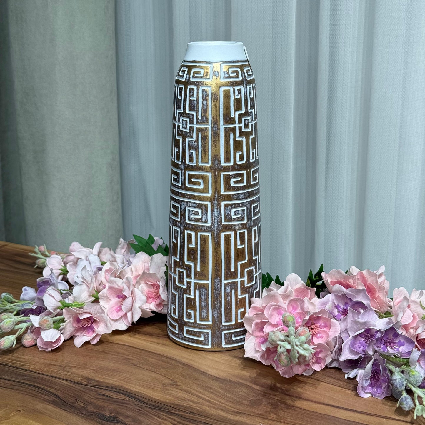 مزهريات نوفيرا الخزفية المزخرفة