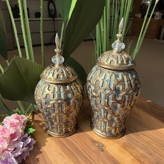 کۆمەڵەی گۆزەی کۆن