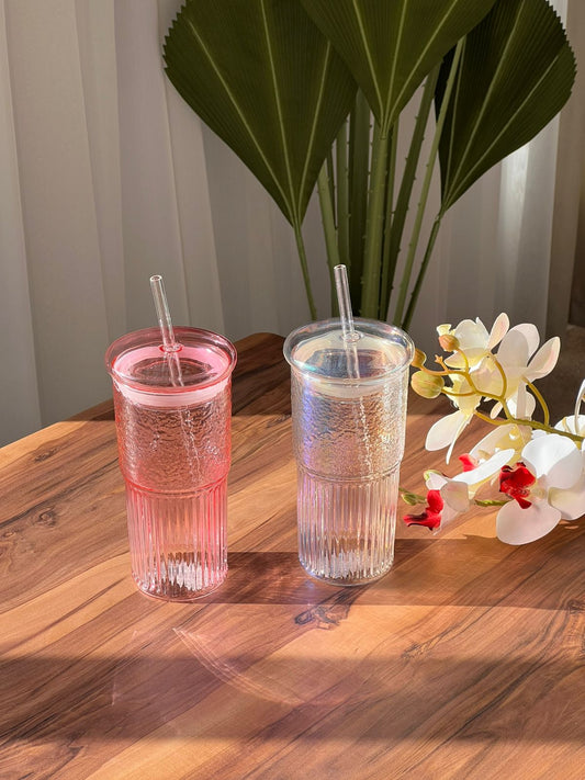 شووشەی ڕەنگدانەوەی کەوانەیی شەفاف بە قاپەوە و سترێو