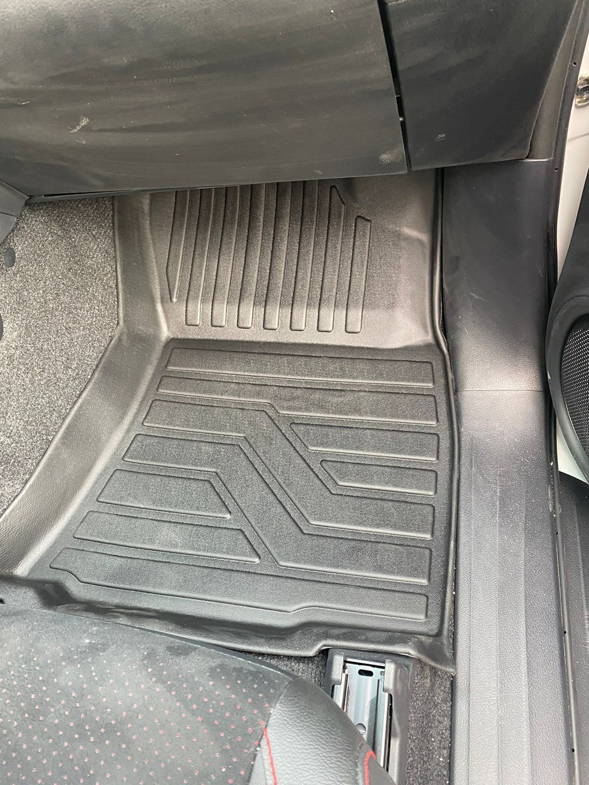 5D TPE MATS ی دژە خلیسکان