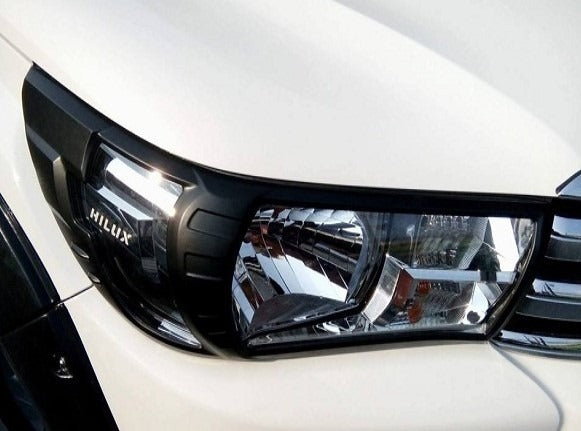 Toyota Hilux 2016 Eyelid Trim