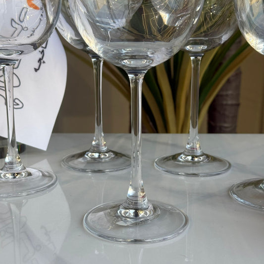 أكواب مياه كلاسيكية من الزجاج الشفاف – مجموعة من 6 قطع