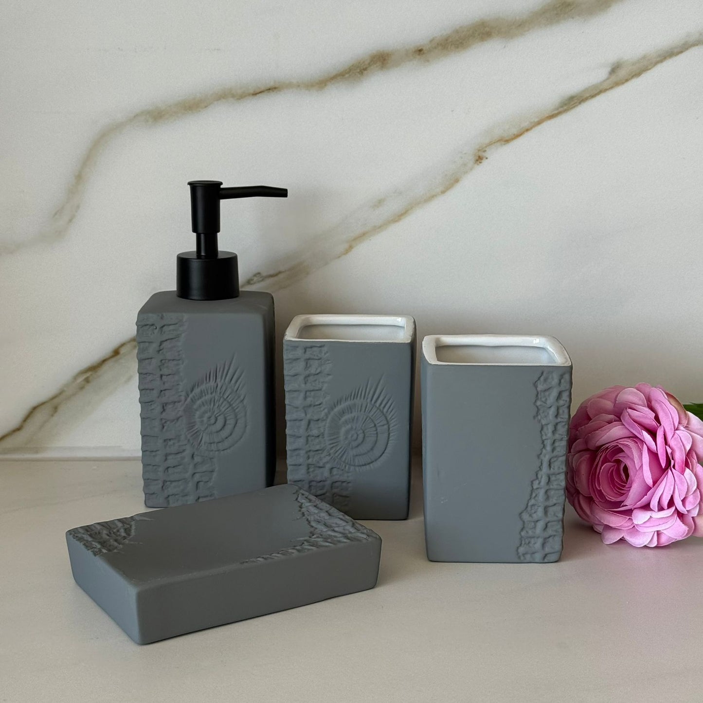 Luxury Ceramic Bathroom Accessories Set – 4PCS