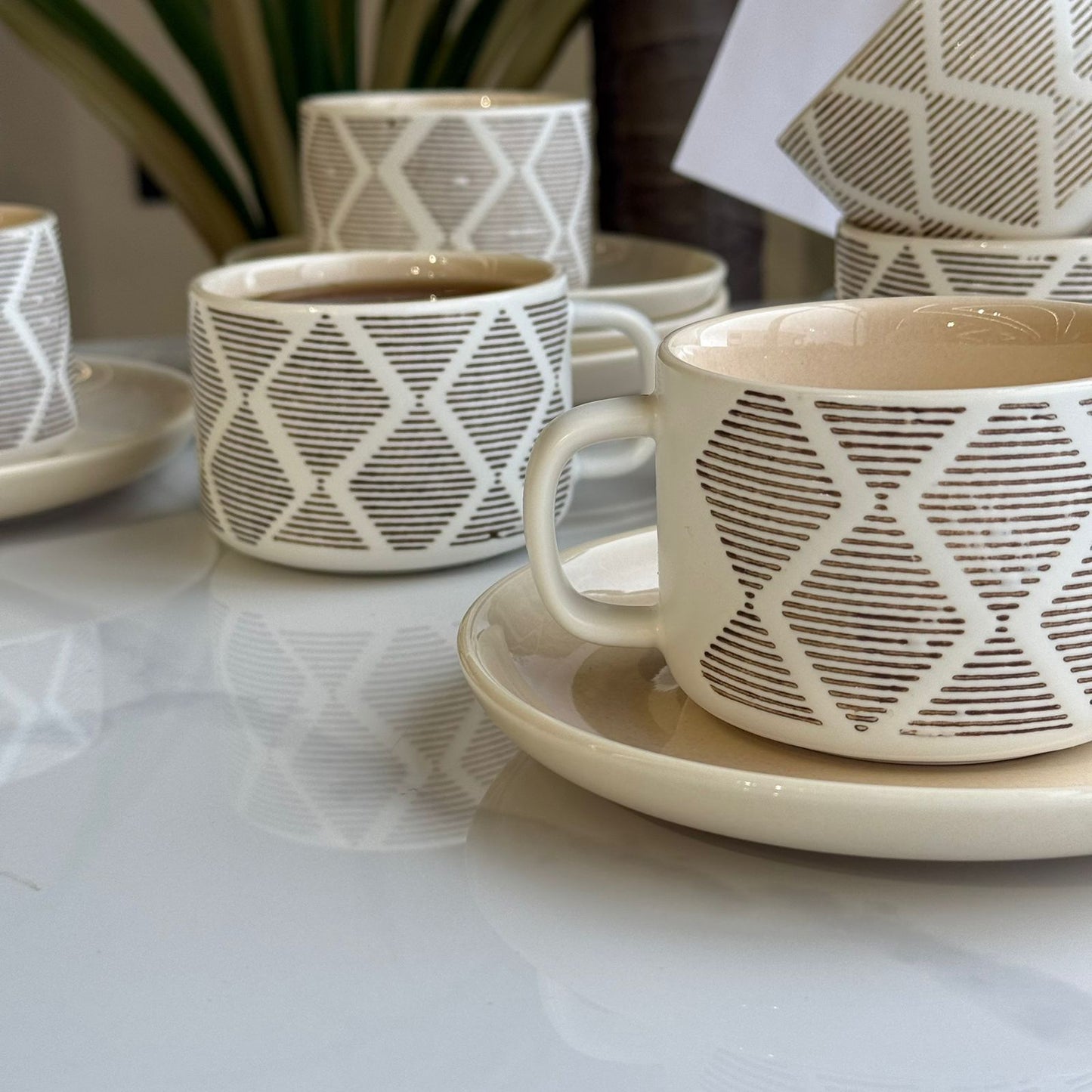Modern Luxury Coffee Cups & Saucers Set
