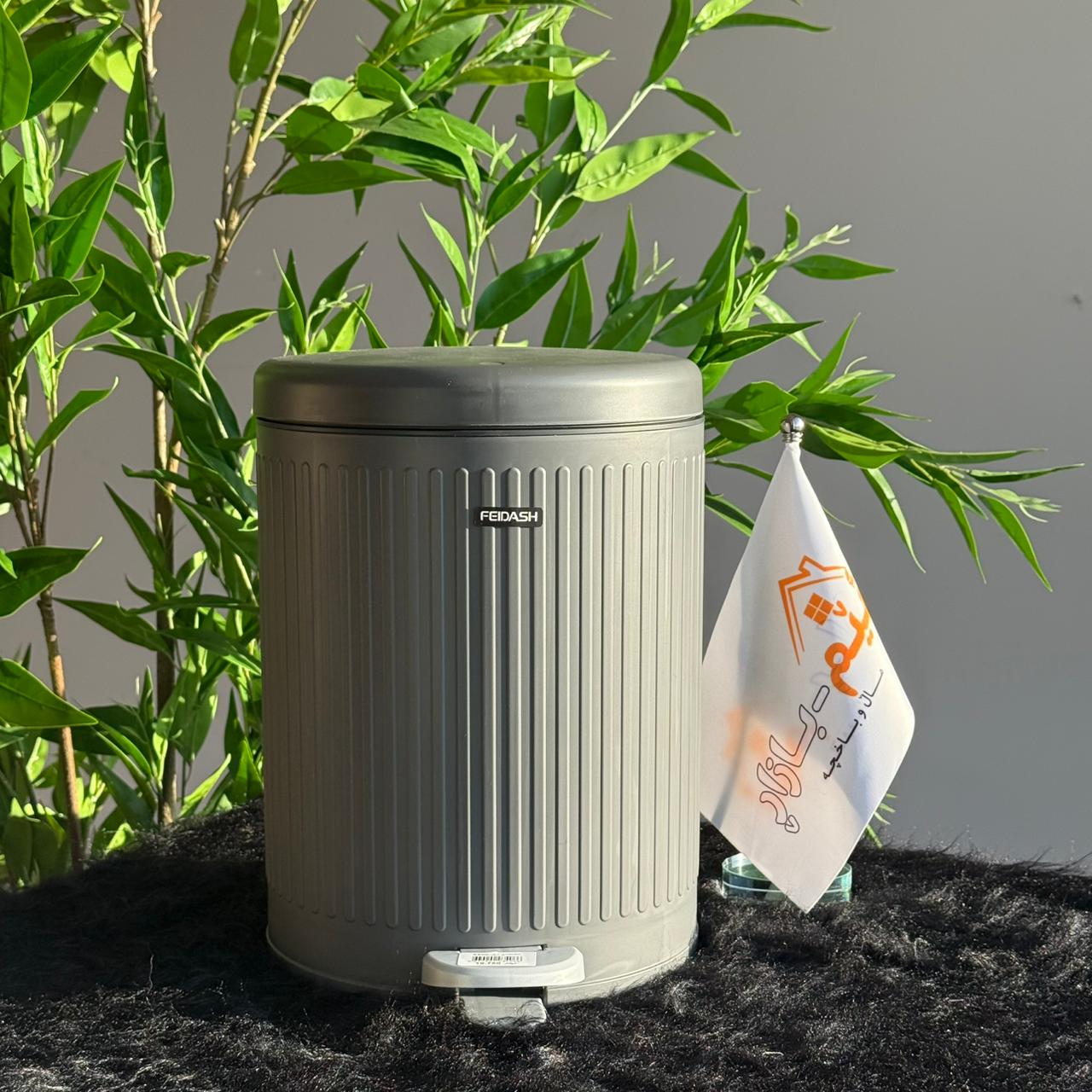 دوو ئەکشن پێداڵی و بنکەی پاشماوە – 2 قەبارە