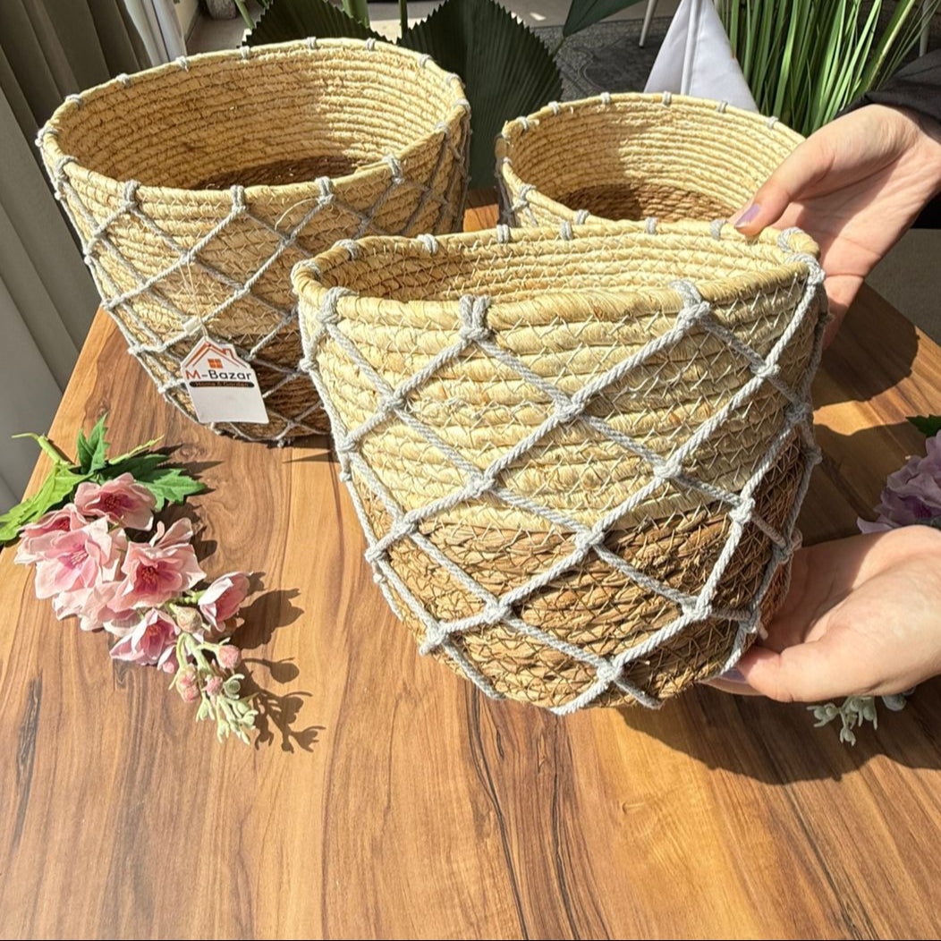 سەبەتەی چنراو بە حەسير و تۆڕی سروشتى