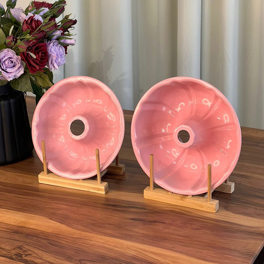 قاڵبی کێکی نانخواردنی پۆڵا کە نەلکاوە