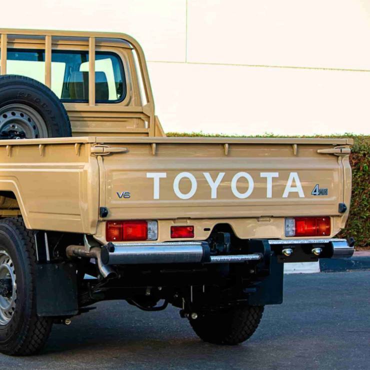 تۆیۆتا لاند کروزەر دوو بۆری Towbar