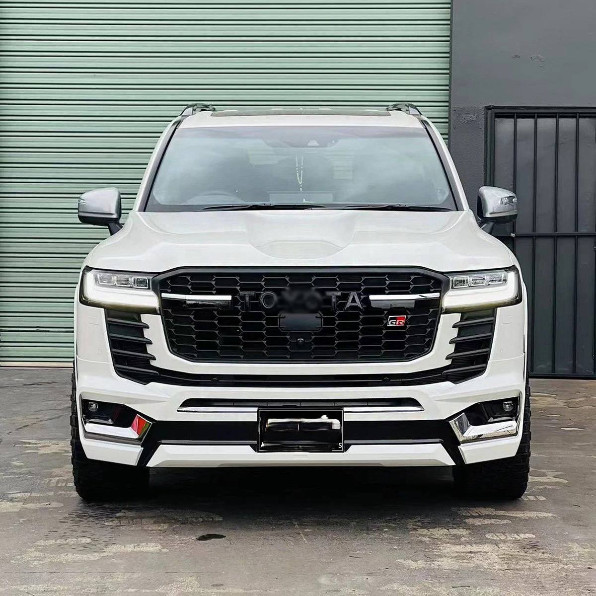 تۆیۆتا لاند کروزەر LC300 نوێکردنەوە Gr Sport Grille
