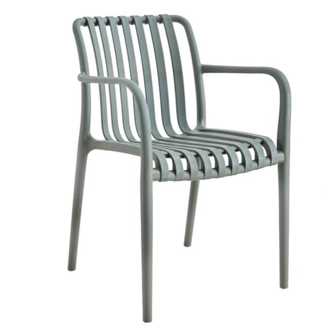 Zara PC-516 کورسی پلاستیکی لە دەرەوە پشوودان