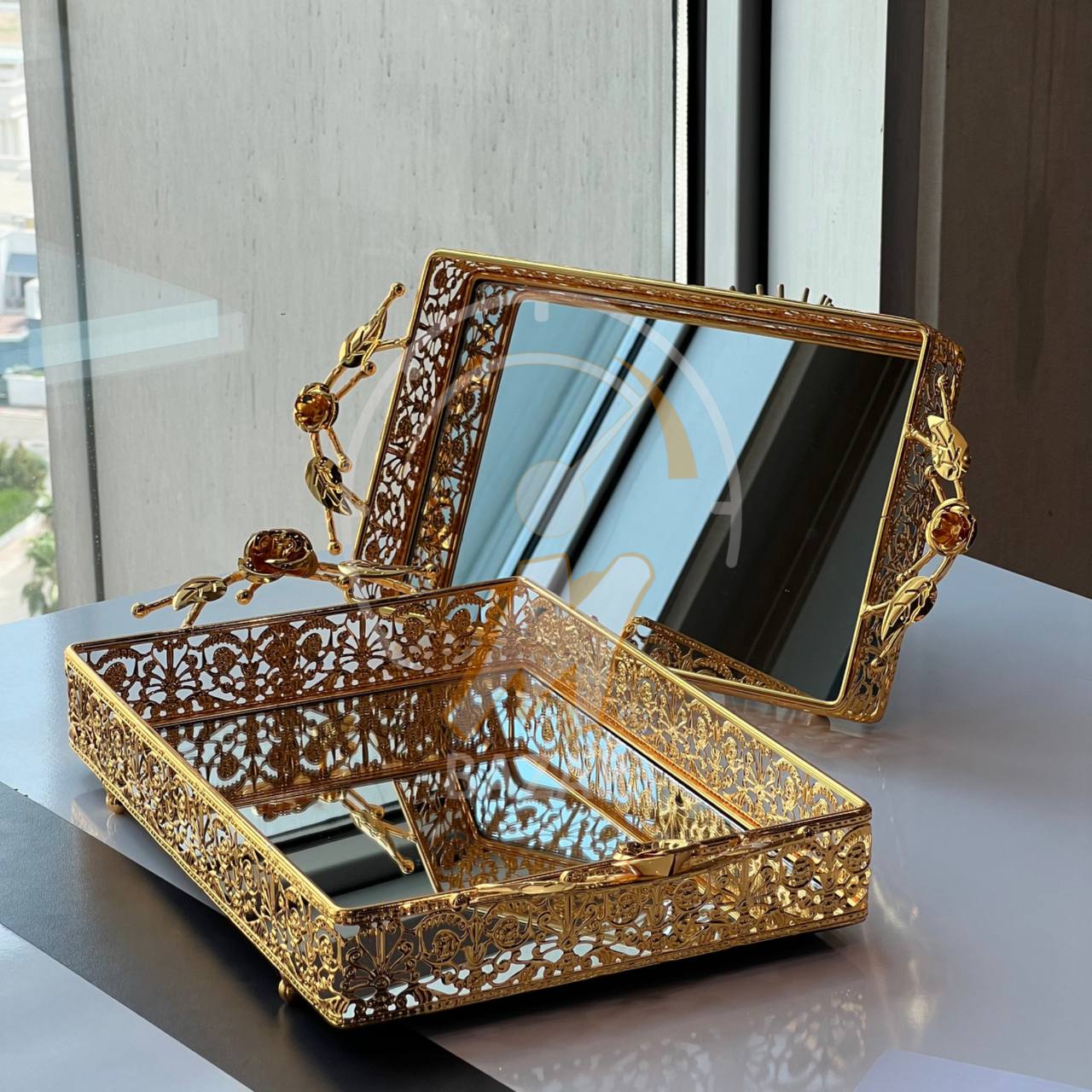 سێتی 2 سینی ئاوێنەیەکی زێڕینی دیکۆراتی لوکس