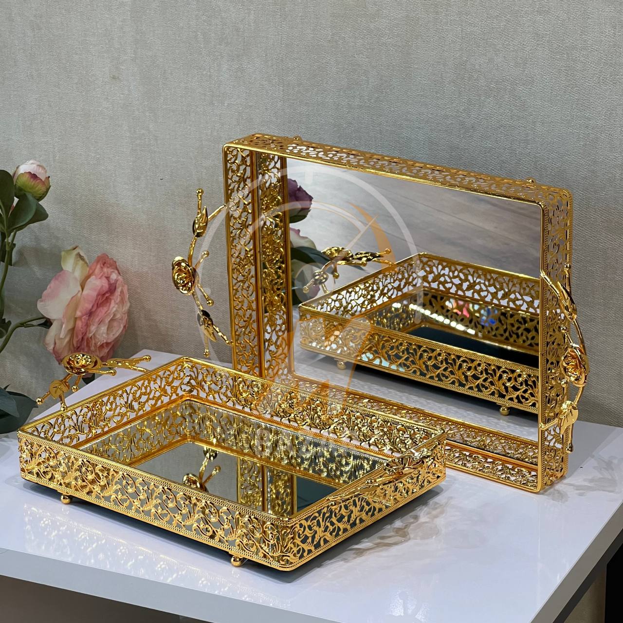 2pcs سینی ئاوێنەیەکی زێڕی دیکۆراتی لوکس