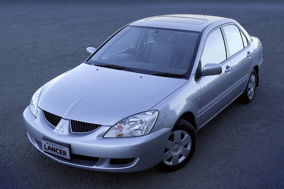 Mitsubishi Lancer 2007 لامپ تەم و مژ
