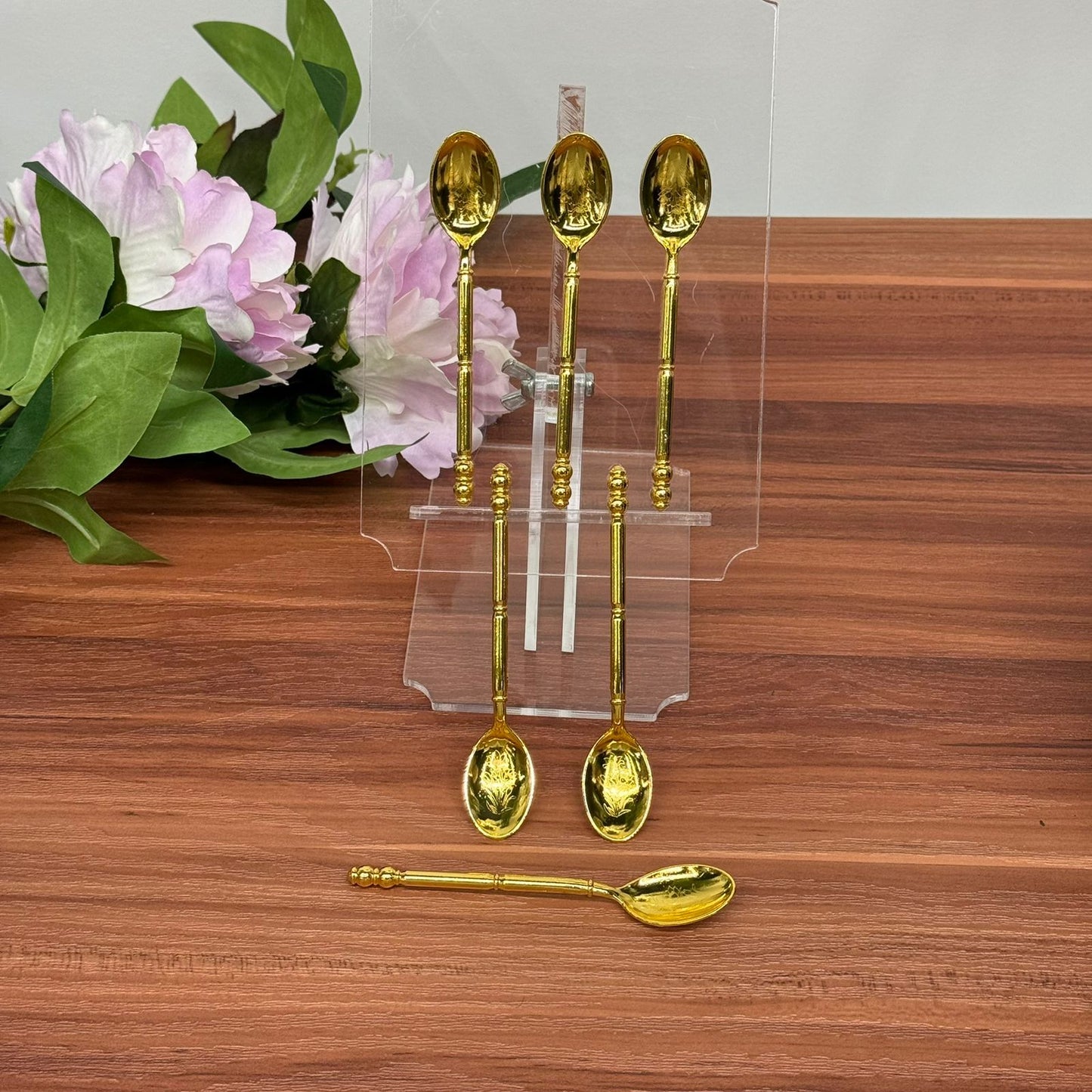 Elegant Decorative Teaspoon Set