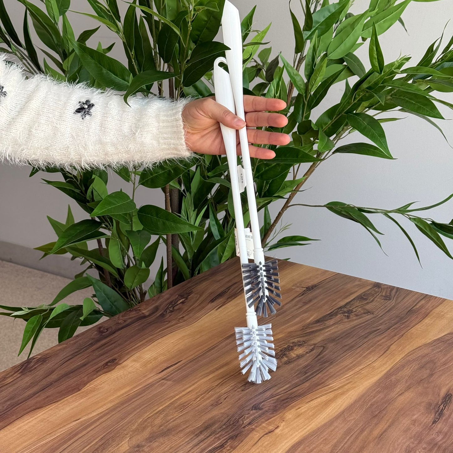 Deep Cleaning Brush with Handle