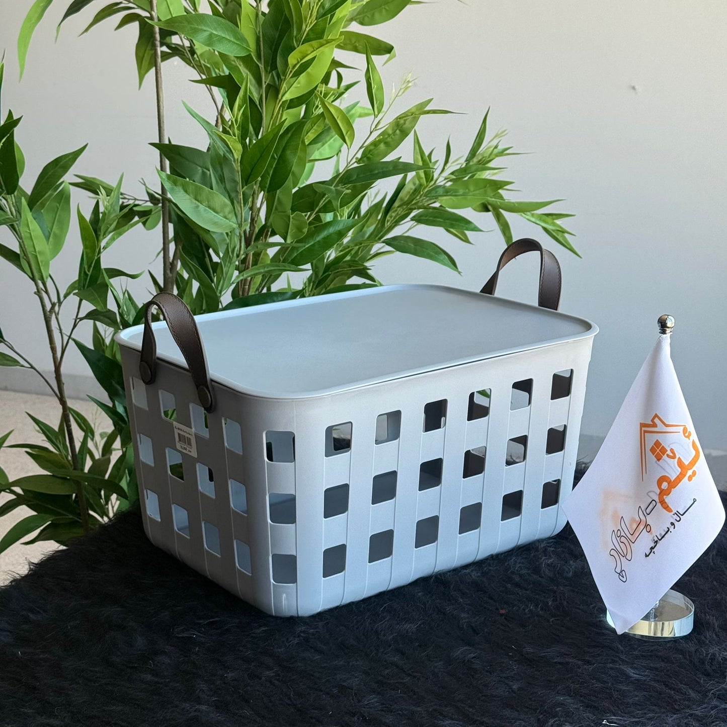 سلال تخزين بلاستيكية بتصميم قابل للتكديس والتهوية مع مقابض