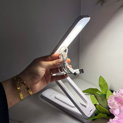 مصباح مكتبي LED قابل للطي