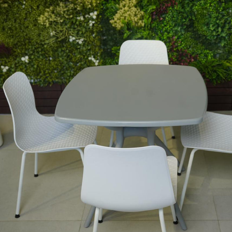 Modern Chair & Durable Square Table Outdoor Furniture Set