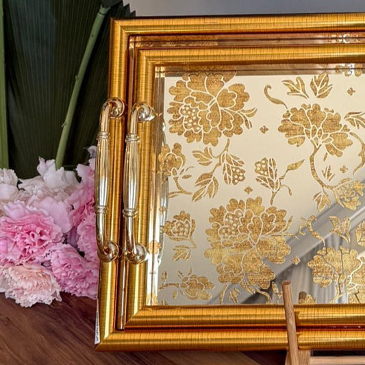 Luxe Golden Bloom عرض صينية التقديم الفاخرة