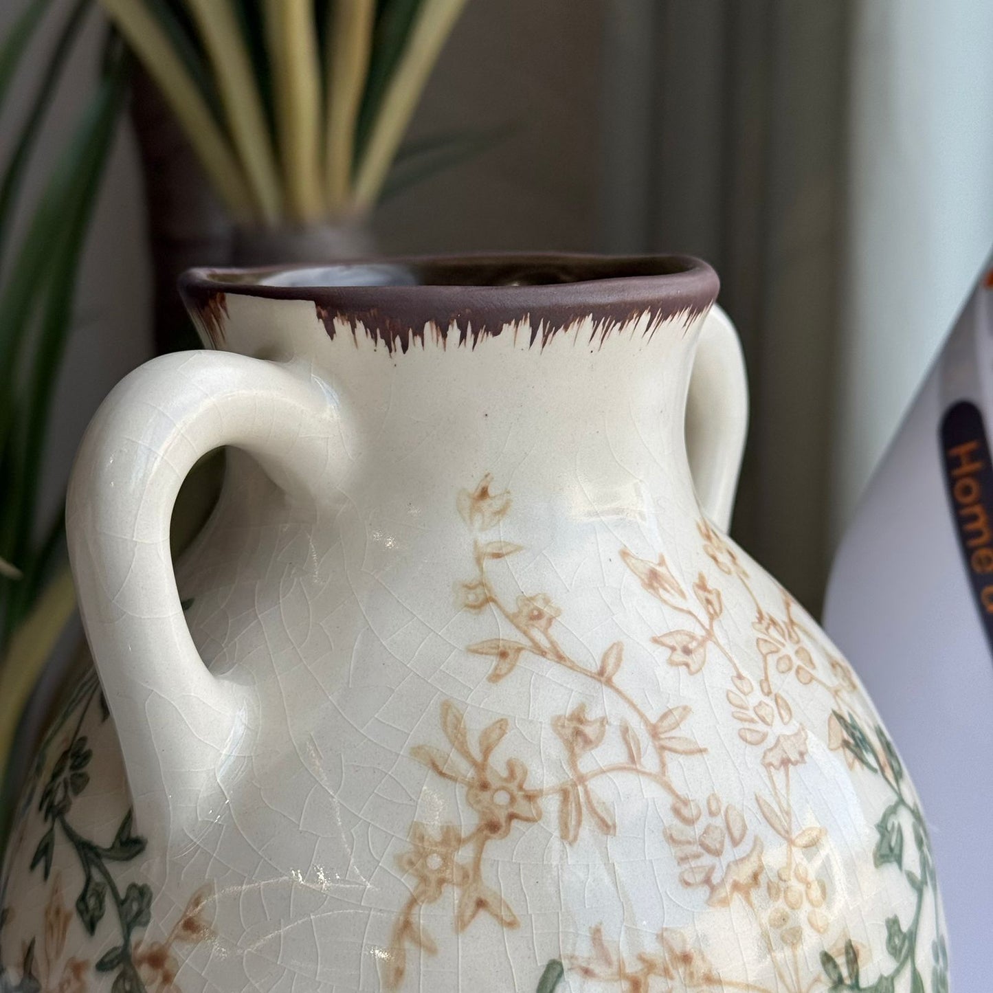 گوڵدانی سیرامیکی گوڵاوی ڤینتاژ بە دوو دەستە