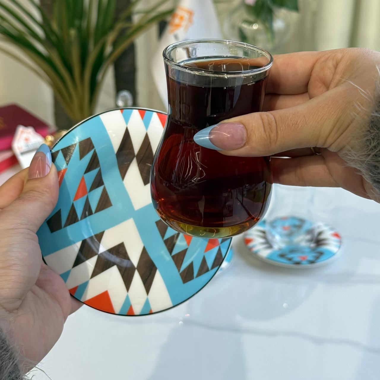Clear Tea Glass & Decorative Saucer Set