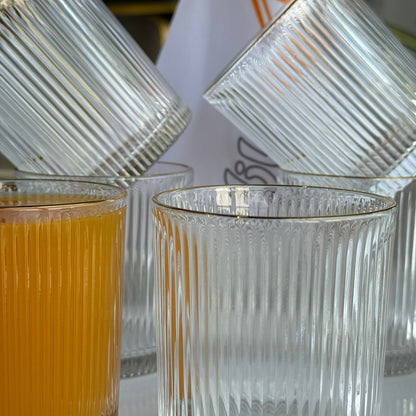 سێت پەرداخی شووشەی مۆدێرن و شیک