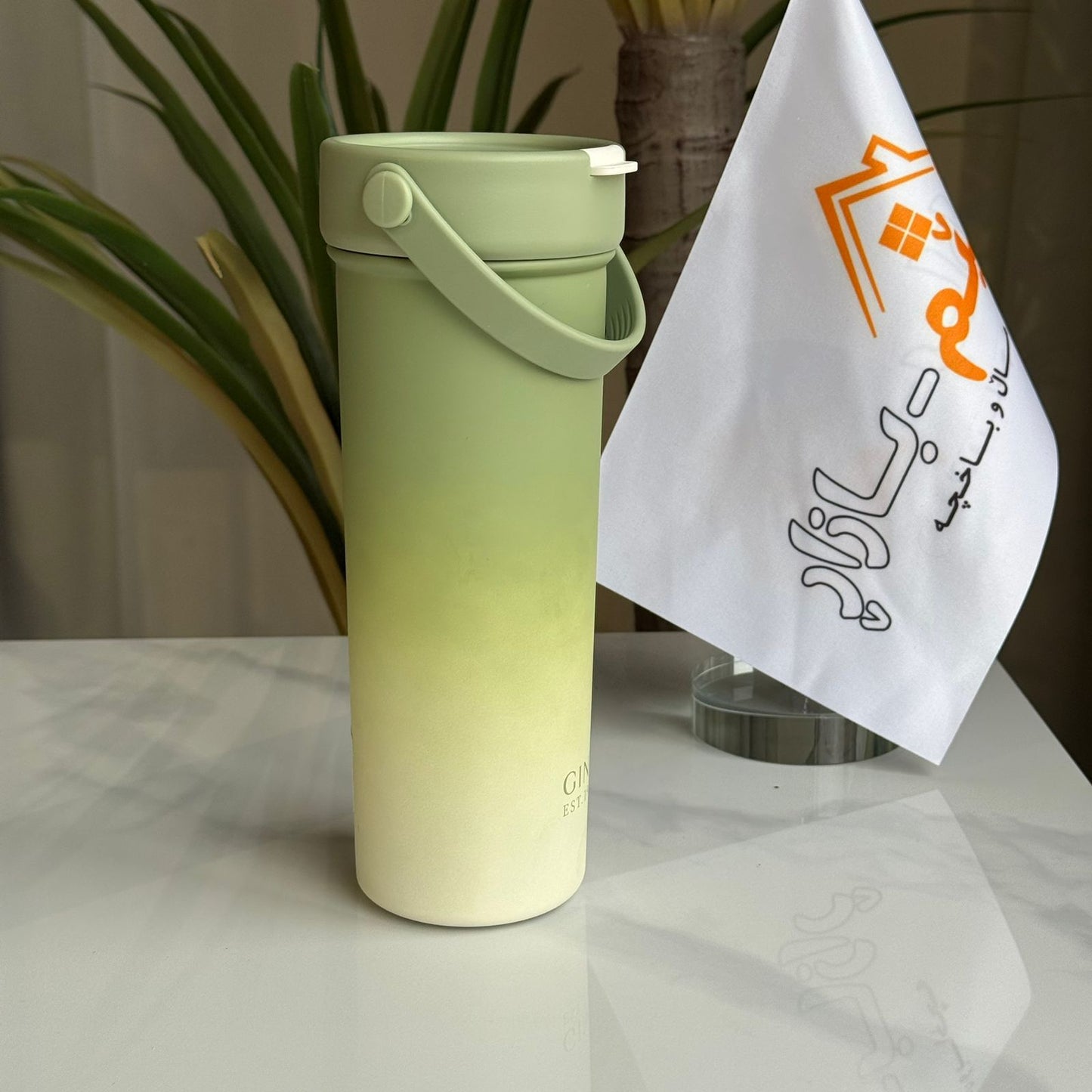 تامبلەری پۆڵایەکی ستانلێسی دوو دیواری مۆدێرن بە قاپێکی پەڕۆ – کۆپێکی گەورەی گەشتیاری