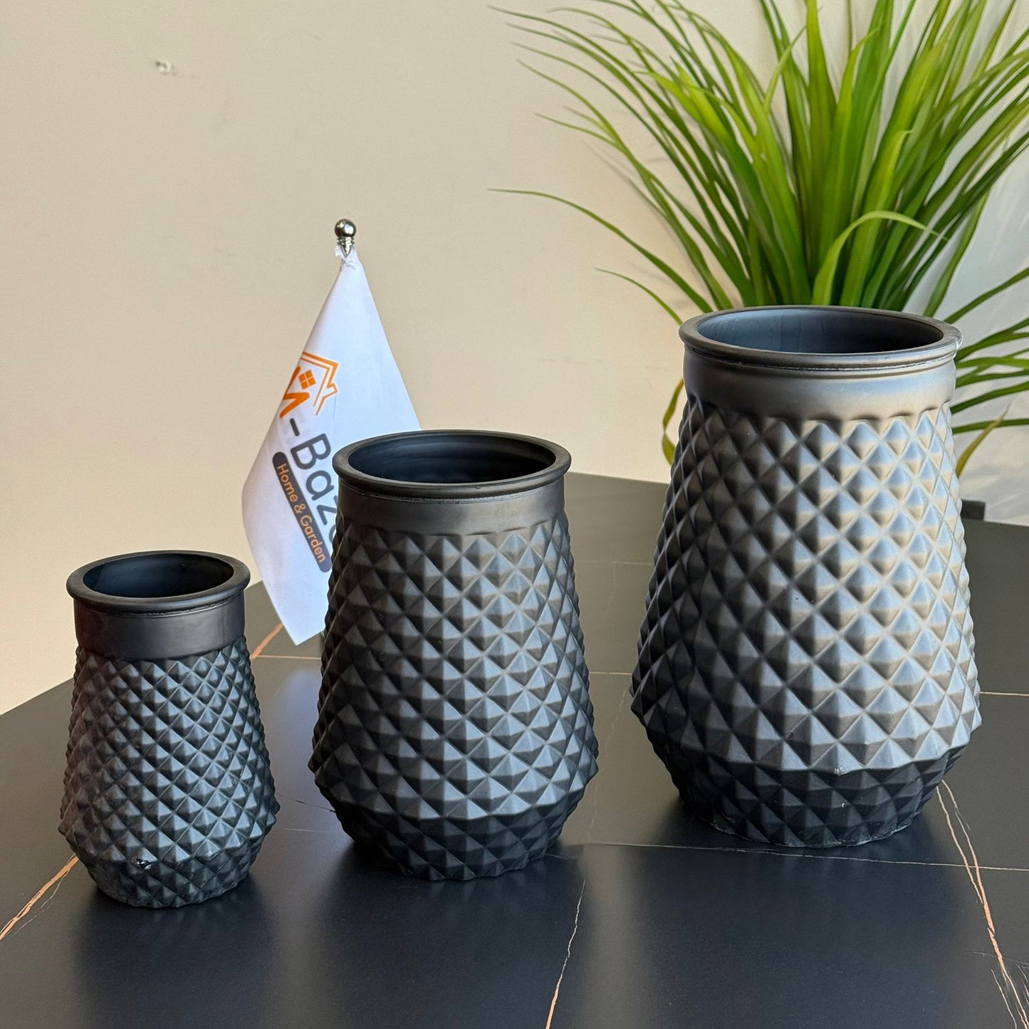 المزهريات العتيقة المزخرفة المرسومة باليد