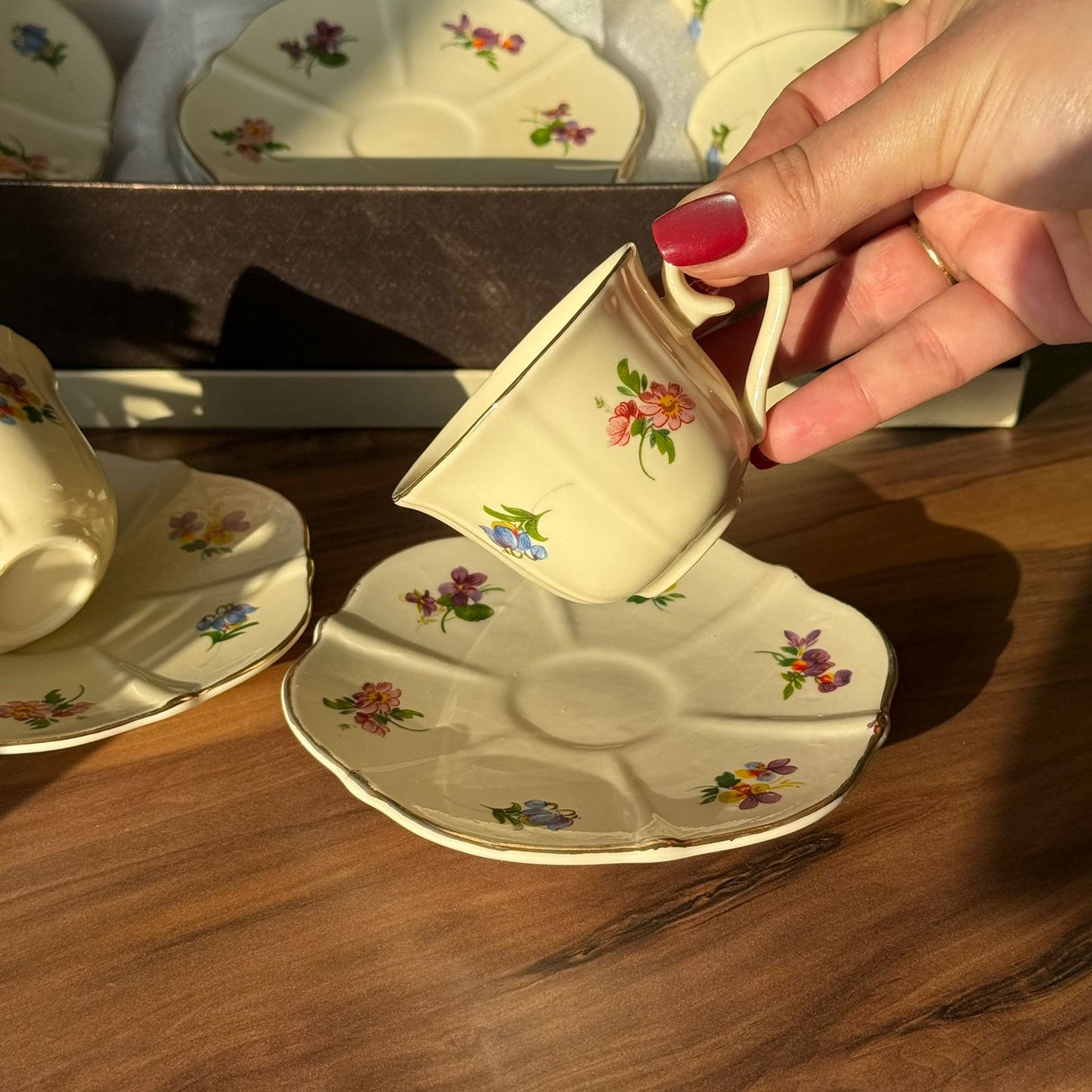 Floral Coffee Cups & Saucers Set