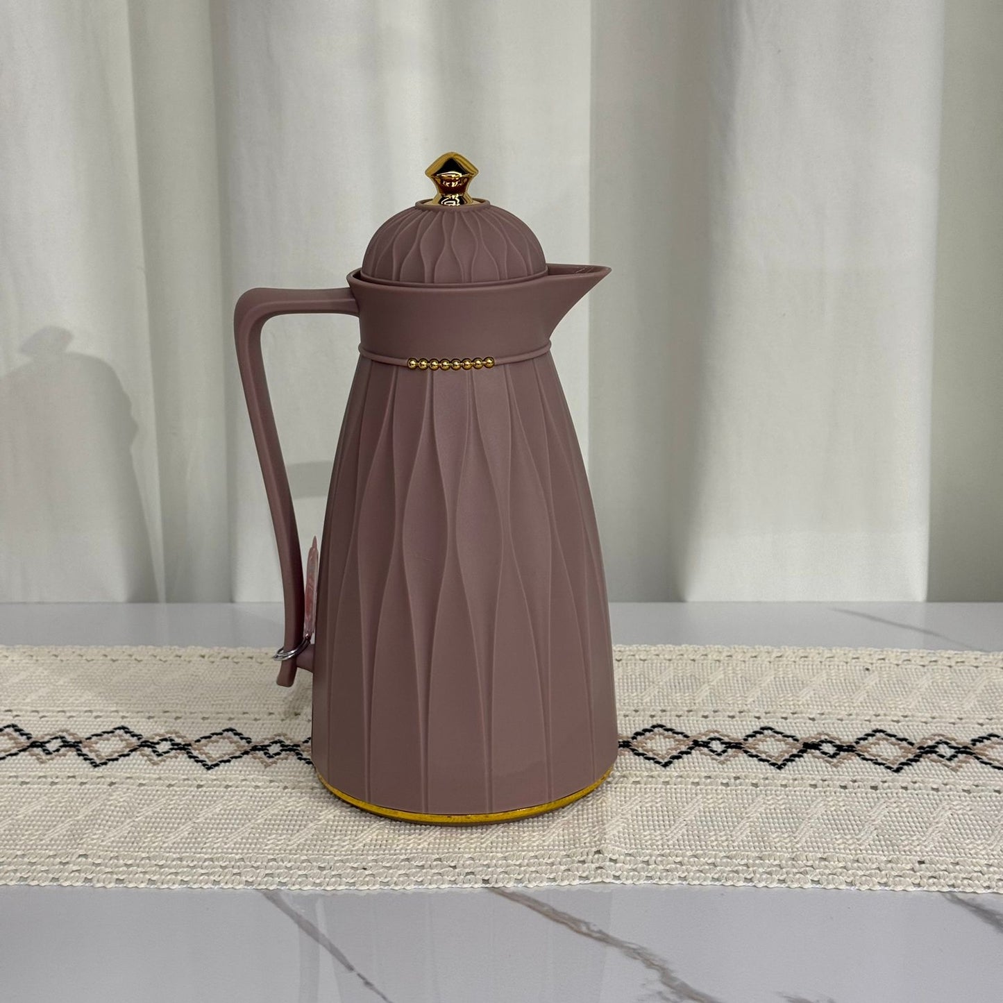 تەرموزەکانی چا و قاوە - بەهێز و جوان 