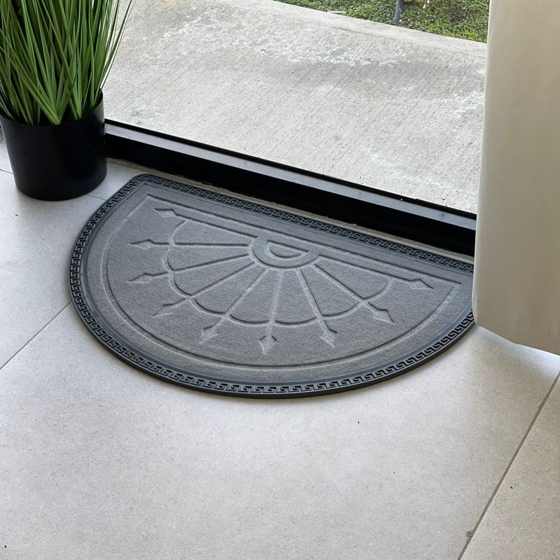 Versace D/14 - 48.5x76cm Half Circle Door Mat