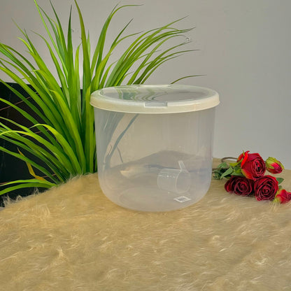 علبة طعام بلاستيكية دائرية مع غطاء بفتحة تهوية