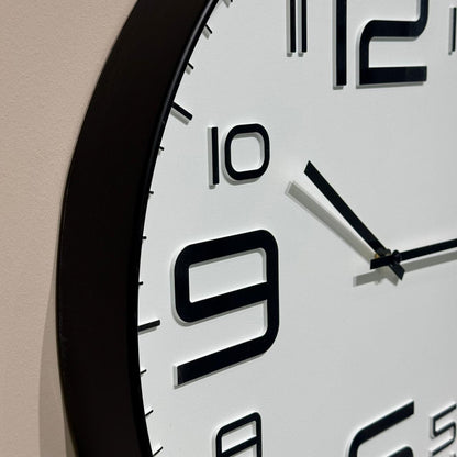 Black & White Round Wall Clock