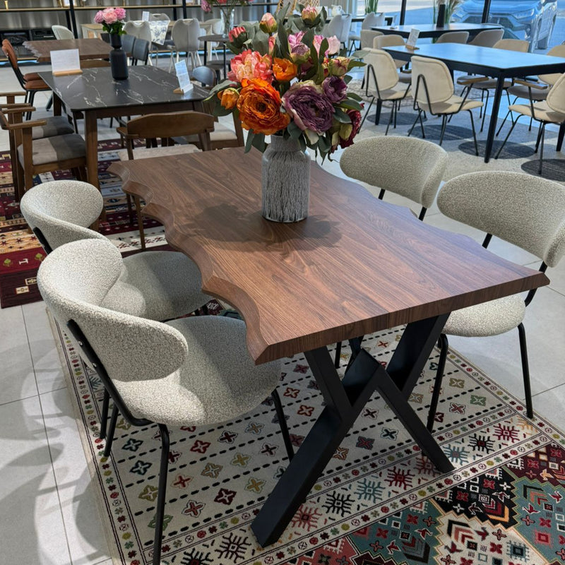 160cm Konel Table & Daisy Chairs Indoor Set