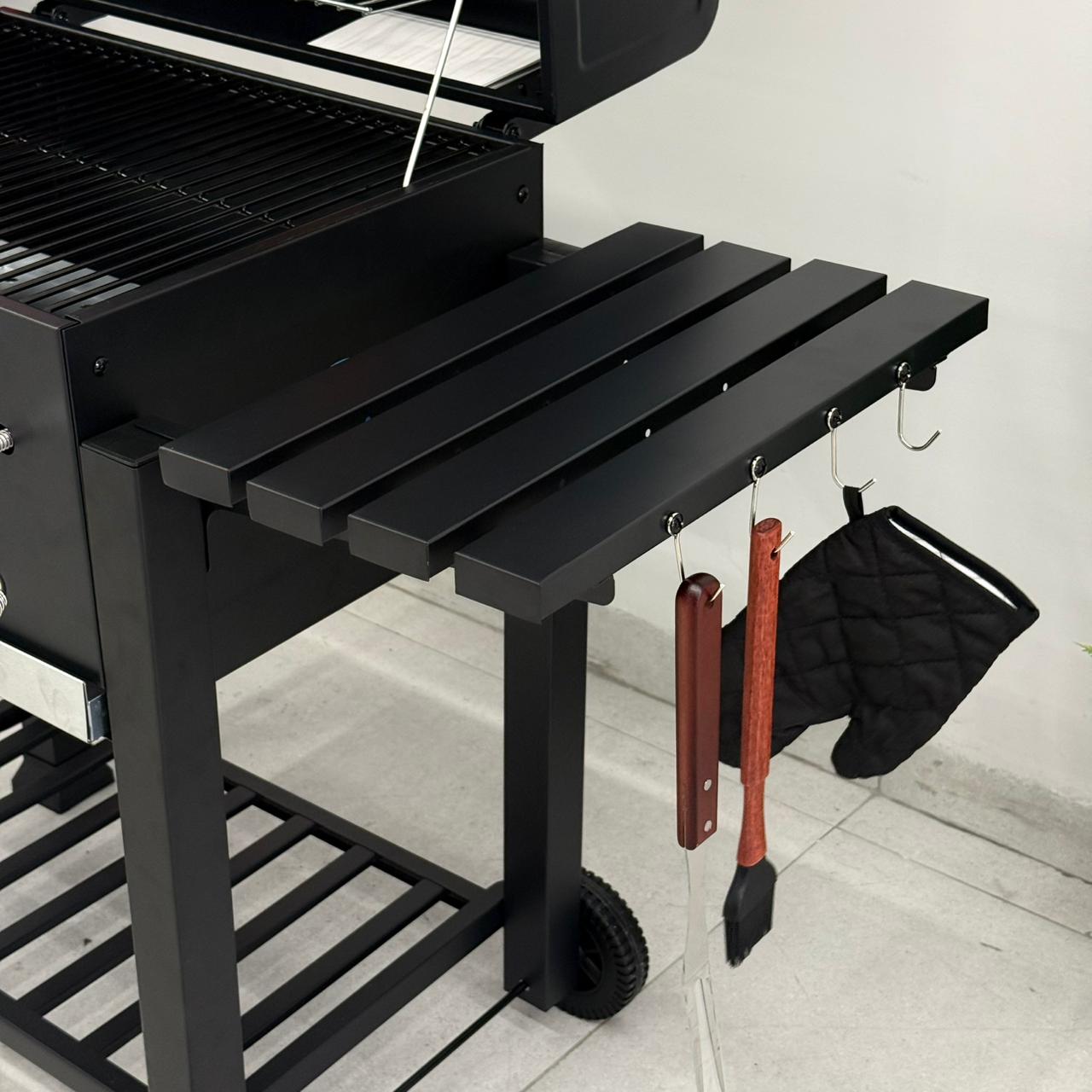 Barbecue Grill with Side & Storage Shelves