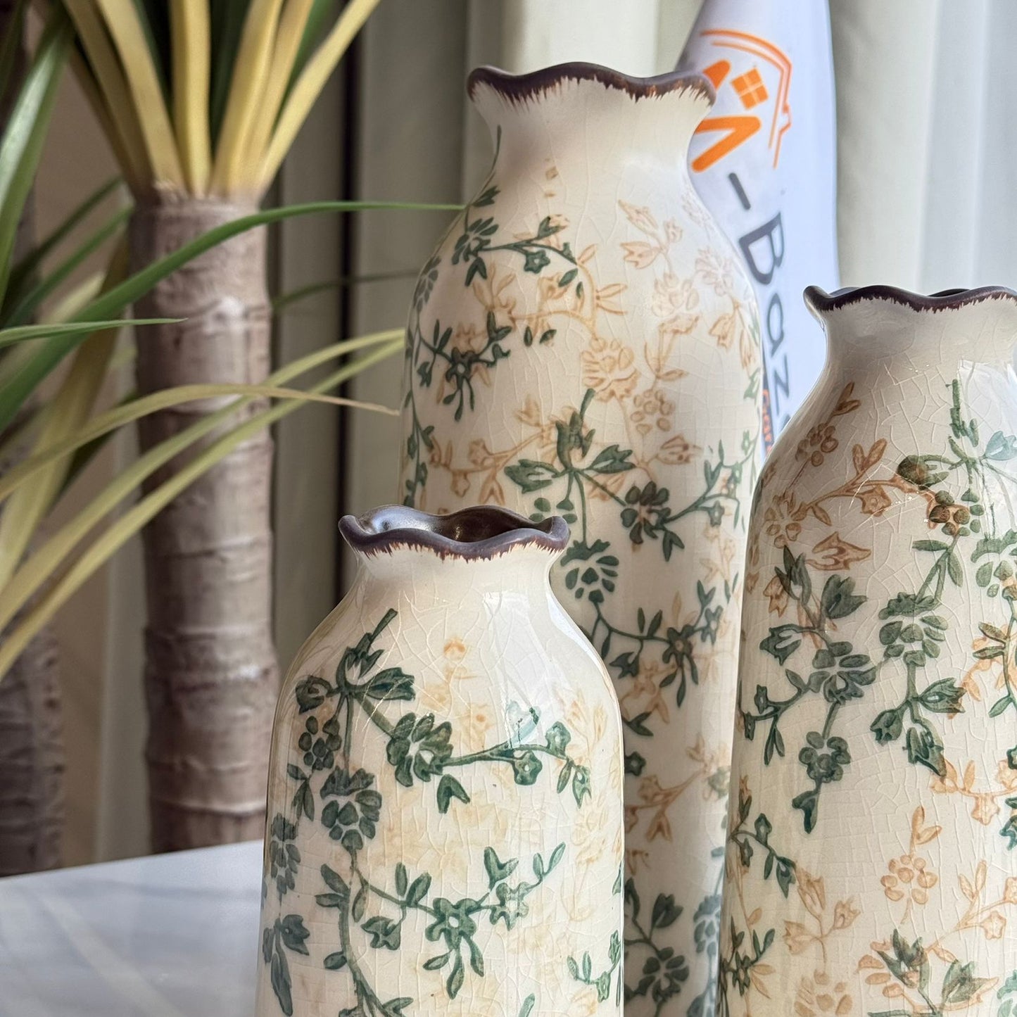 کۆمەڵە گوڵدانی سیرامیکی گوڵداری سەوز