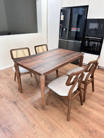 Diamond Old Style Table & Victoria Chairs Indoor Set