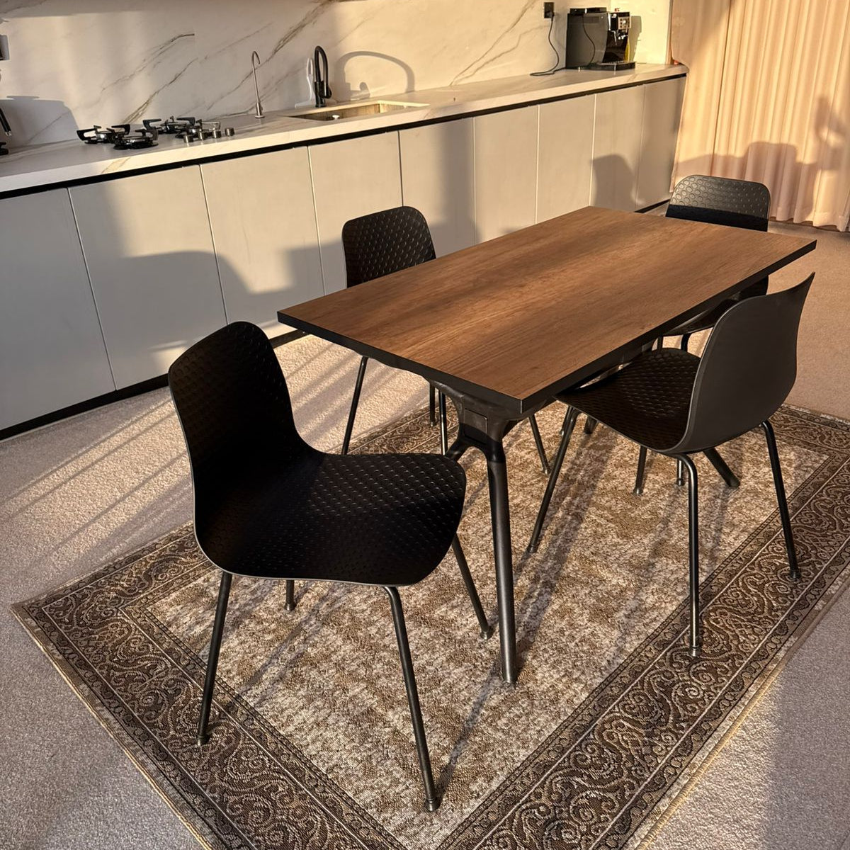 Milo Table & Black Modern Chairs Dining Set