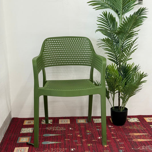 كرسي فيستا لوكس بلاستيك للأماكن الخارجية