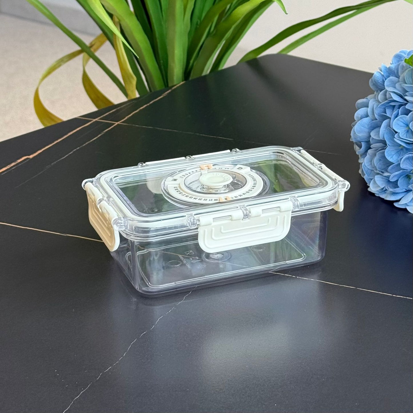 4-Piece Clear Airtight Food Storage Container Set - With Date Dial