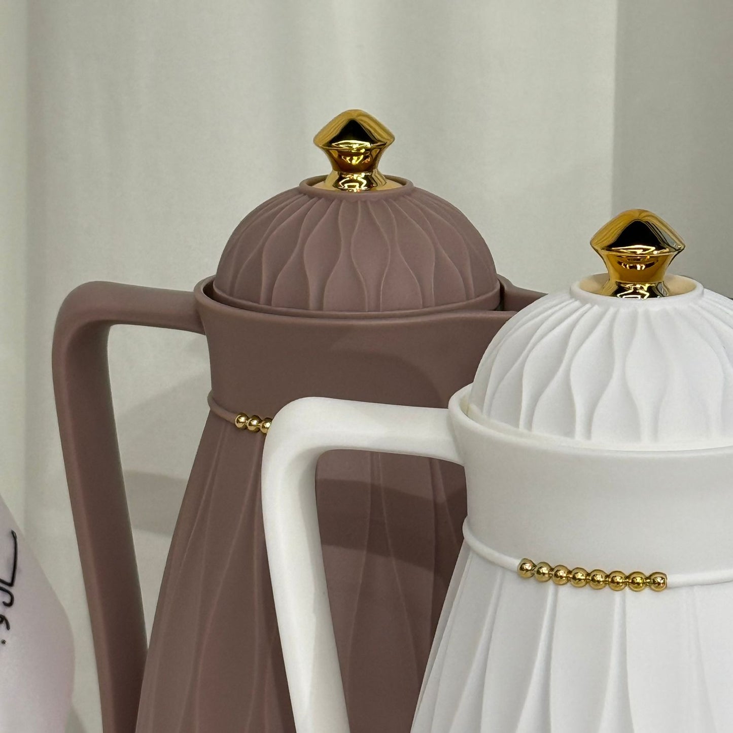 تەرموزەکانی چا و قاوە - بەهێز و جوان 