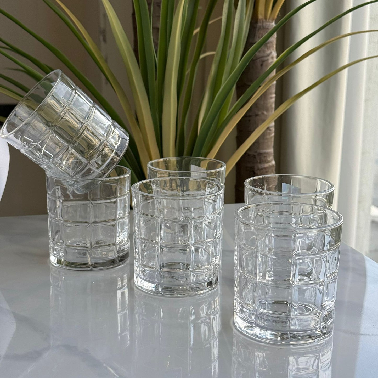 پەرداخی شووشەی شیک و بەهێز - بە دوو ڕەنگ