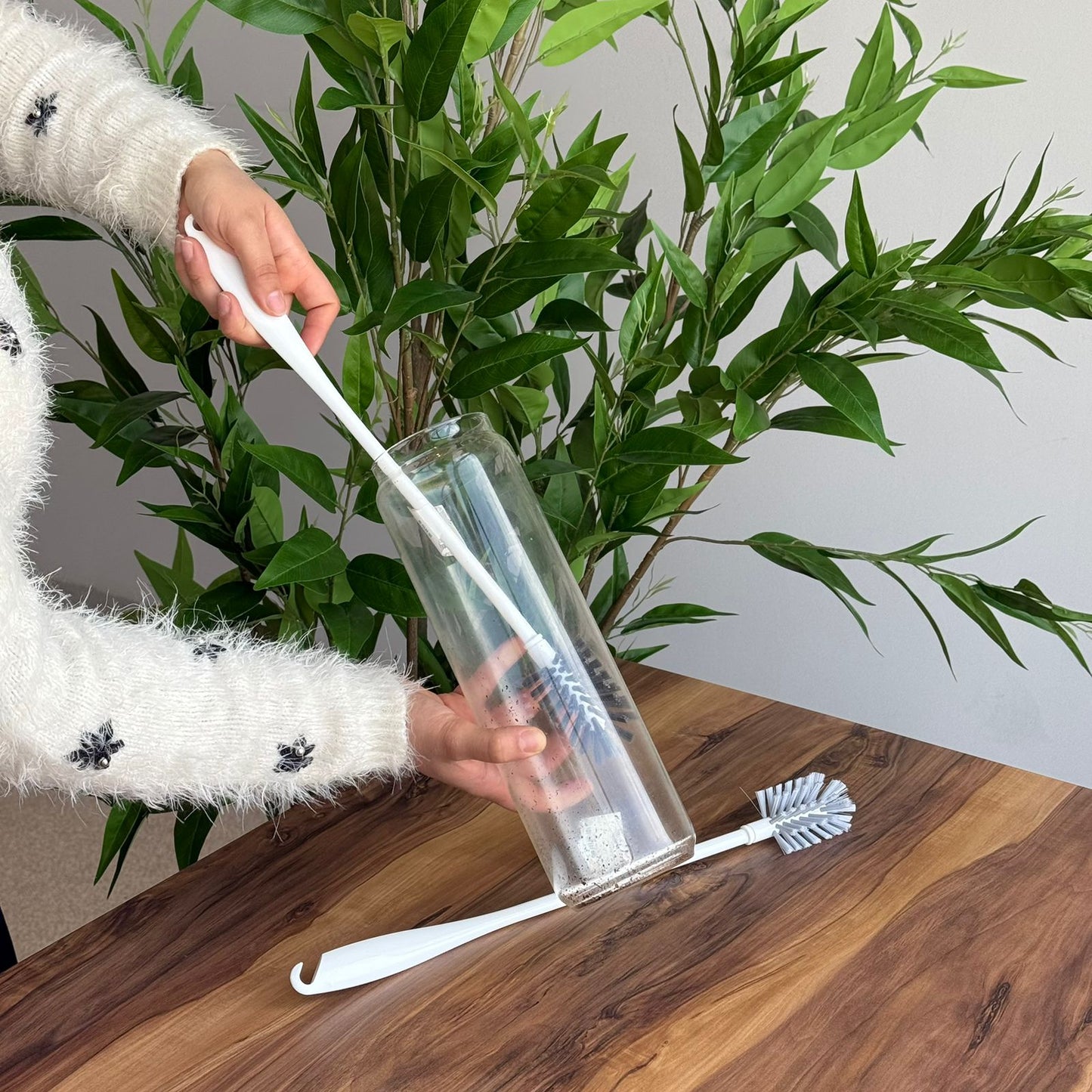 Deep Cleaning Brush with Handle