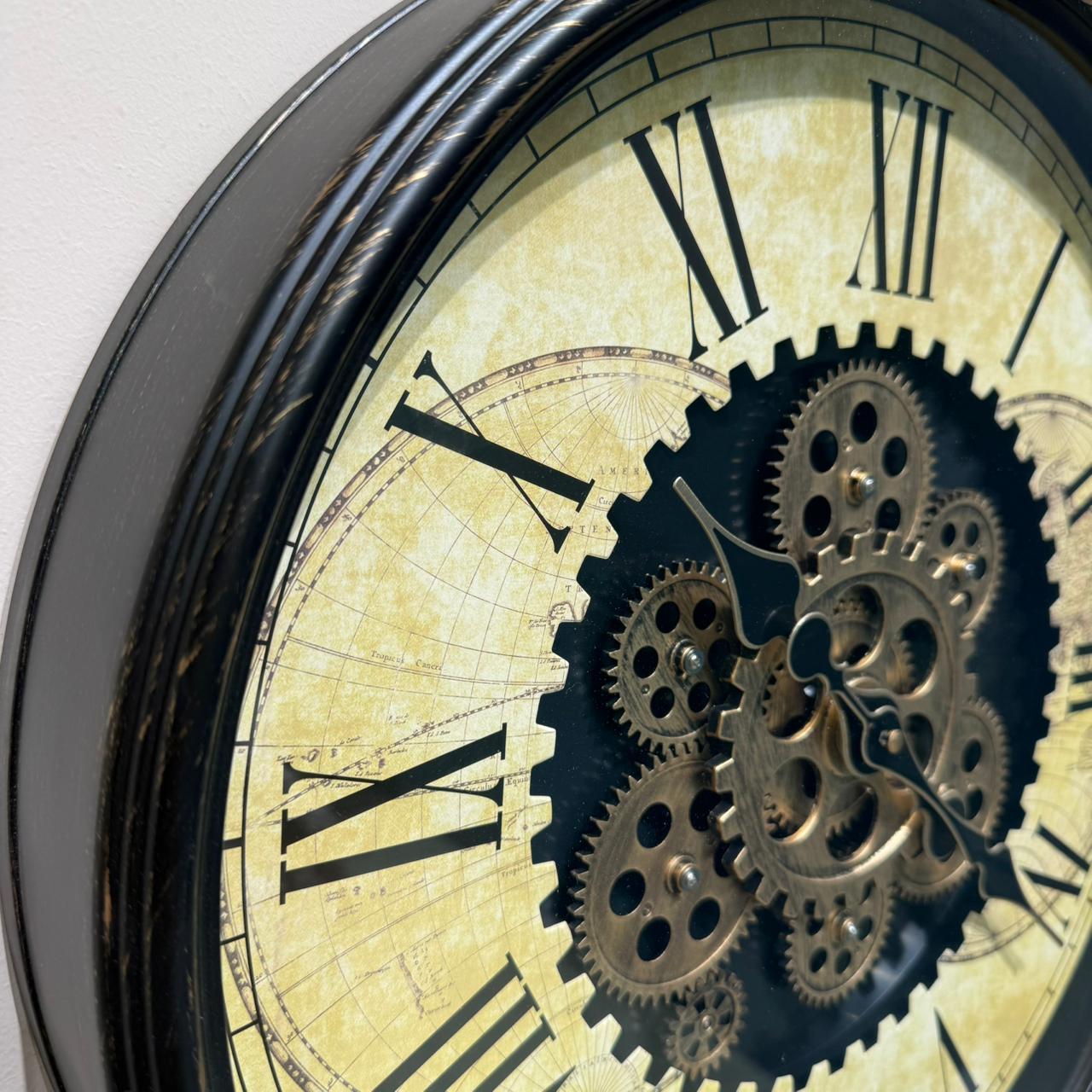 Vintage Dual-Style Clock – Roman and Standard Numerals