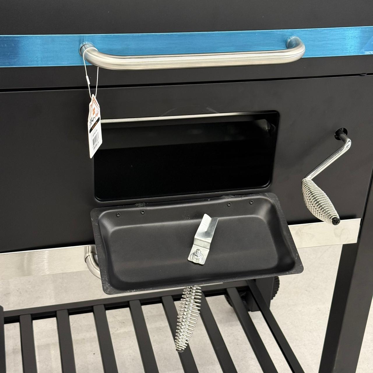 Barbecue Grill with Side & Storage Shelves